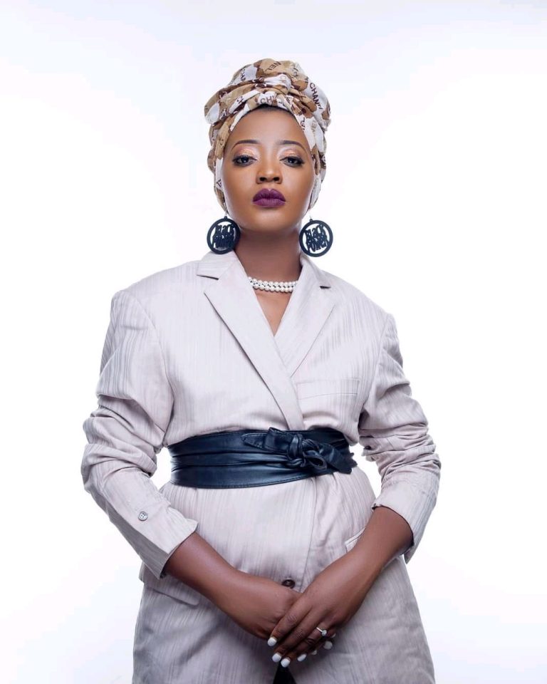 WATCH: Esther Chungu Performs at Global Citizen, Shares Stage Coldplay